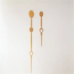 Minimalistisk urviser i aluminium